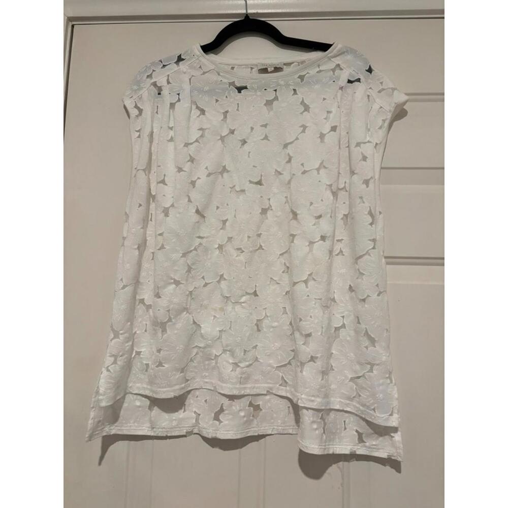 Women's sz 5 (US sz 12)Ted Baker white flowers and mesh cap sleeve shirt #1224